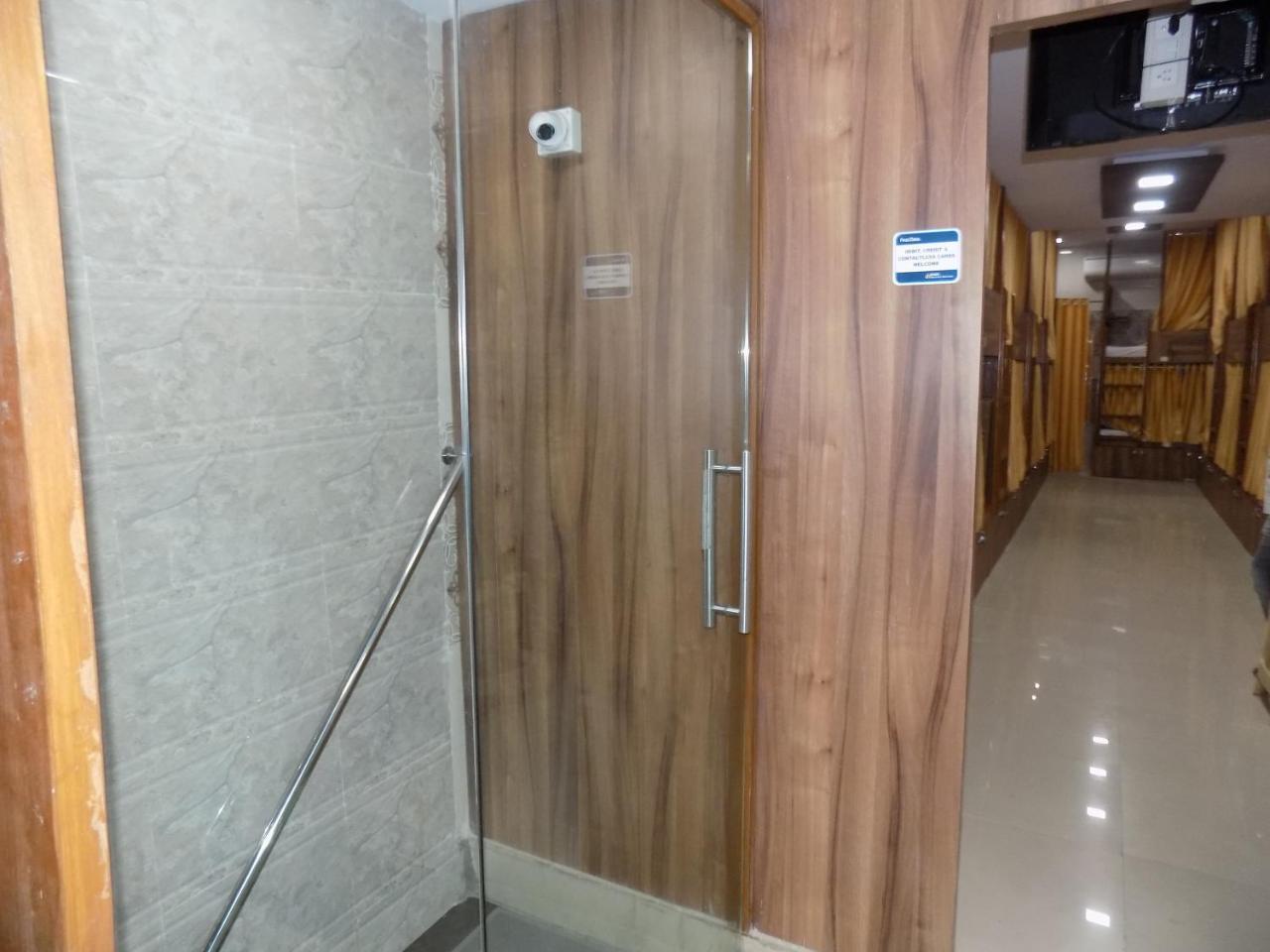 Metro Inn Dormitory Mumbai Eksteriør bilde