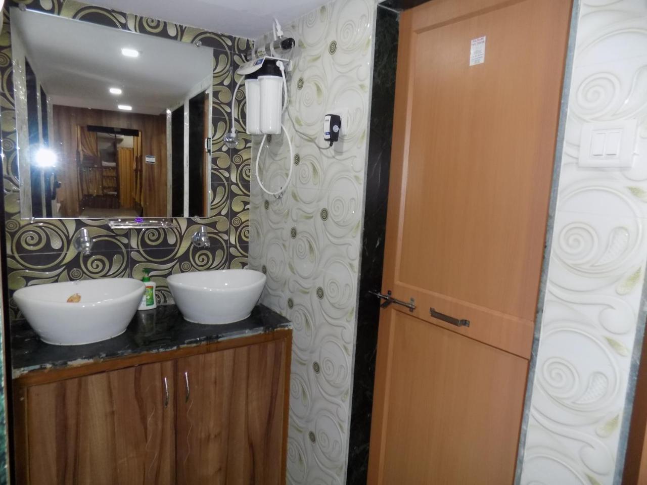 Metro Inn Dormitory Mumbai Eksteriør bilde