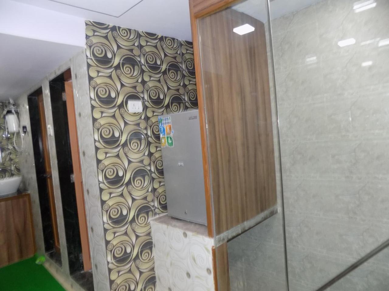 Metro Inn Dormitory Mumbai Eksteriør bilde